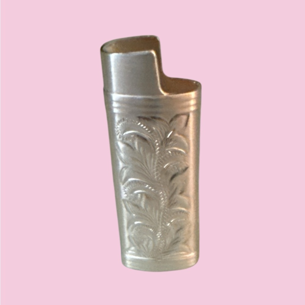 Etched Silver Tone Lighter Case